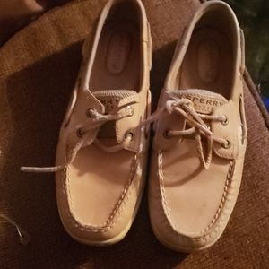 Light brown sperrys